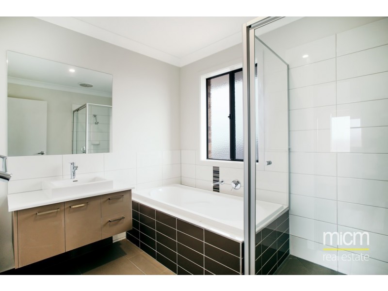 98 Grassbird Drive, Point Cook VIC 3030