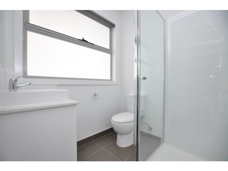 10/82 Richardson Street, Essendon VIC 3040