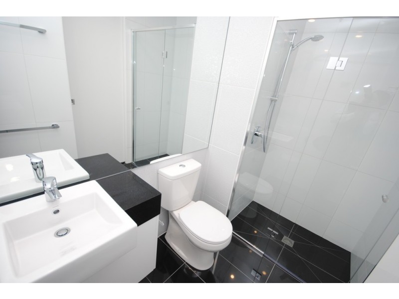 REF 24864/151 City Road, Southbank VIC 3006