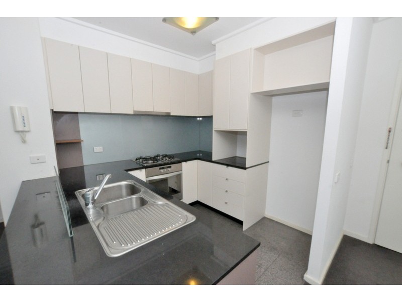 REF 24868/173 City Road, Southbank VIC 3006