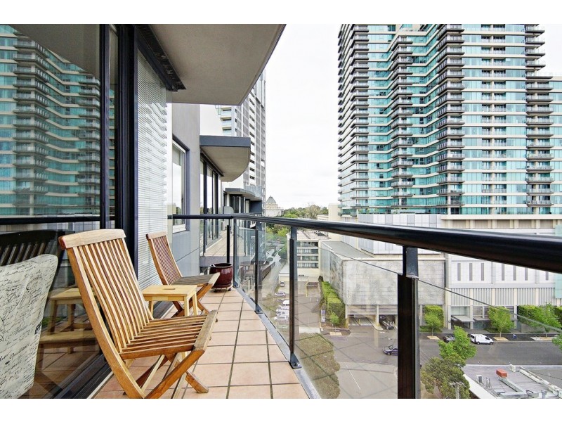 REF 24873/28 Bank Street, South Melbourne VIC 3205