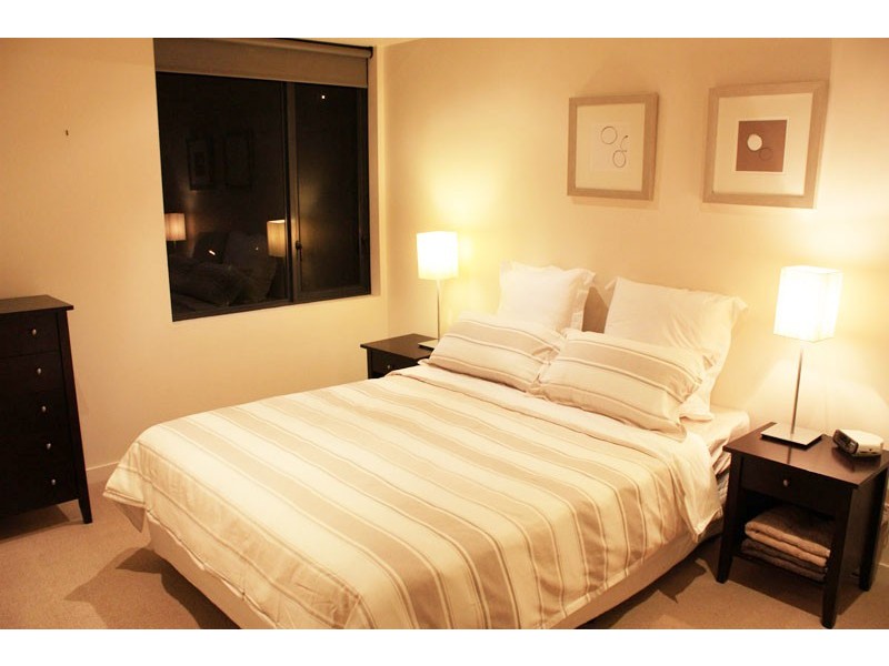 809/80 Clarendon Street, Southbank VIC 3006