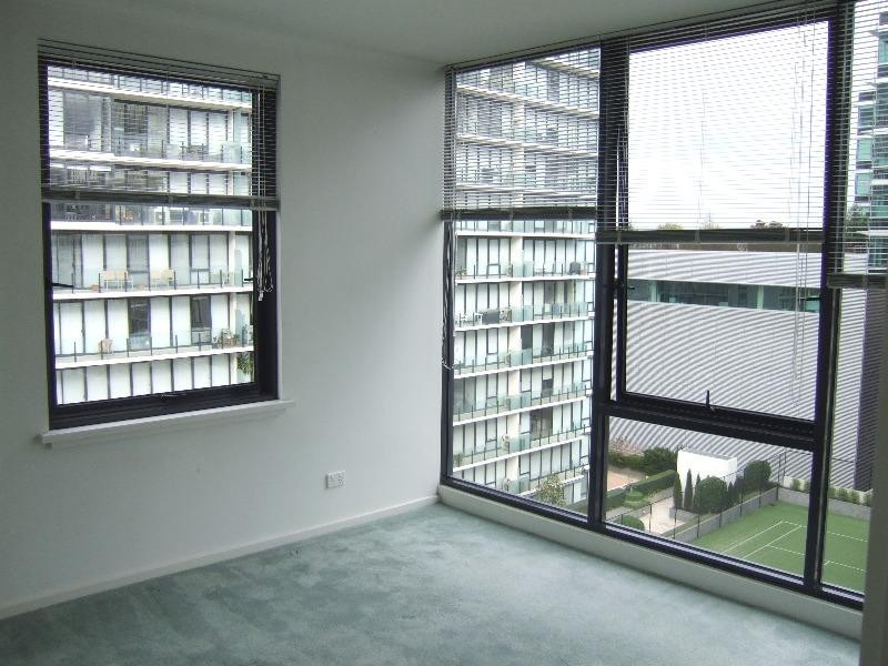 REF 24887/63 Dorcas Street, South Melbourne VIC 3205