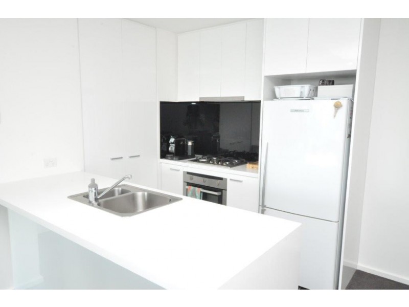 REF 24892/241 City Road, Southbank VIC 3006