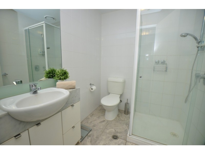 REF 24893/183 City Road, Southbank VIC 3006