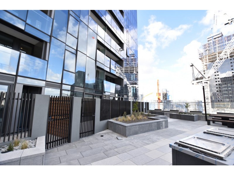 D318/15 Doepel Way, Docklands VIC 3008