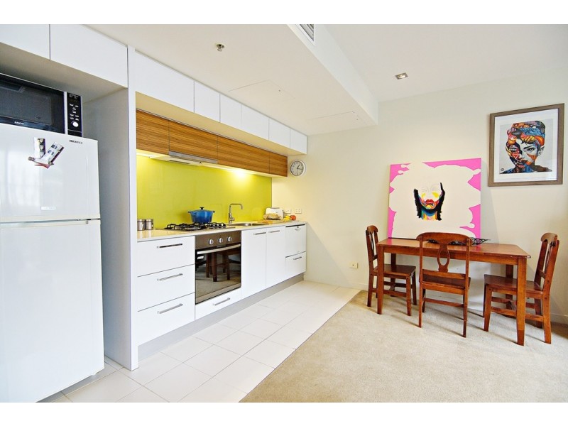 514/100 Harbour Esplanade, Docklands VIC 3008