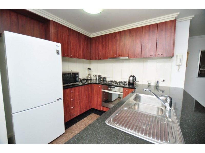 REF 24897/22 Kavanagh Street, Southbank VIC 3006