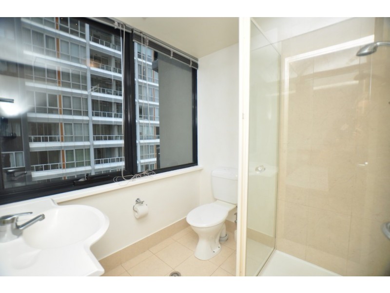 REF 24897/22 Kavanagh Street, Southbank VIC 3006