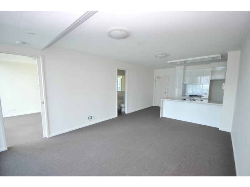 REF 24900/180 City Road, Southbank VIC 3006