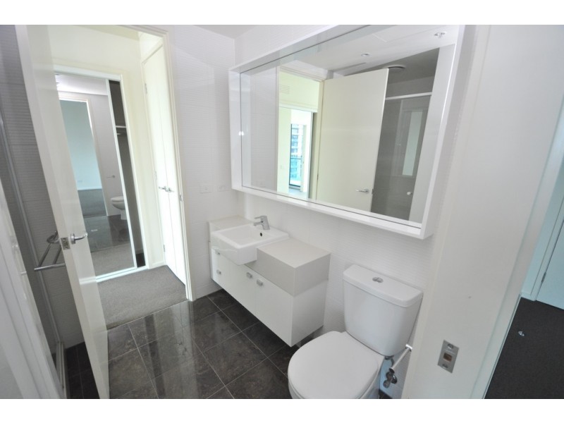REF 24900/180 City Road, Southbank VIC 3006