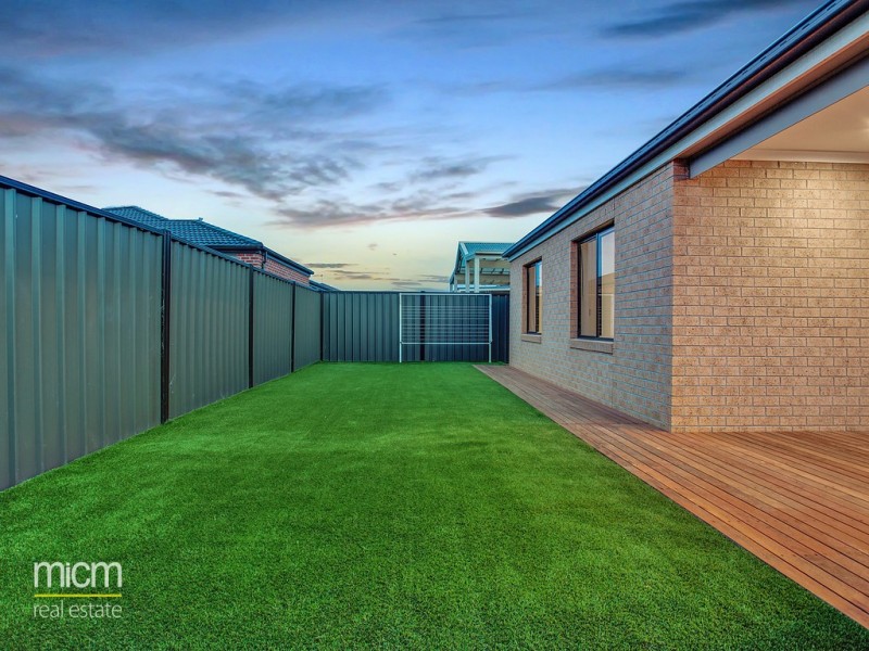 12 Palace Road, Point Cook VIC 3030