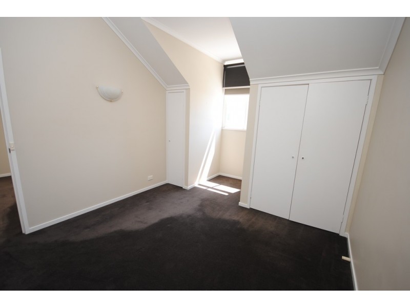 REF 24925/96 Dodds Street, Southbank VIC 3006