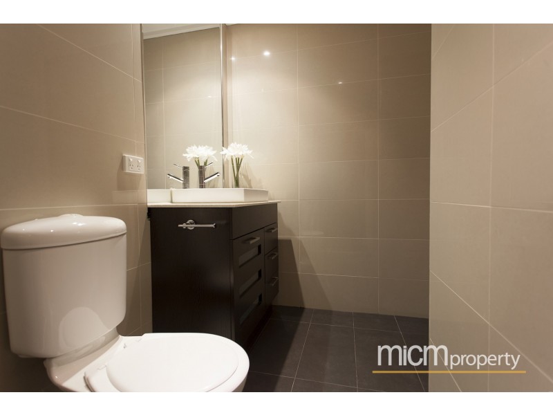 REF 24926/83 Whiteman Street, Southbank VIC 3006