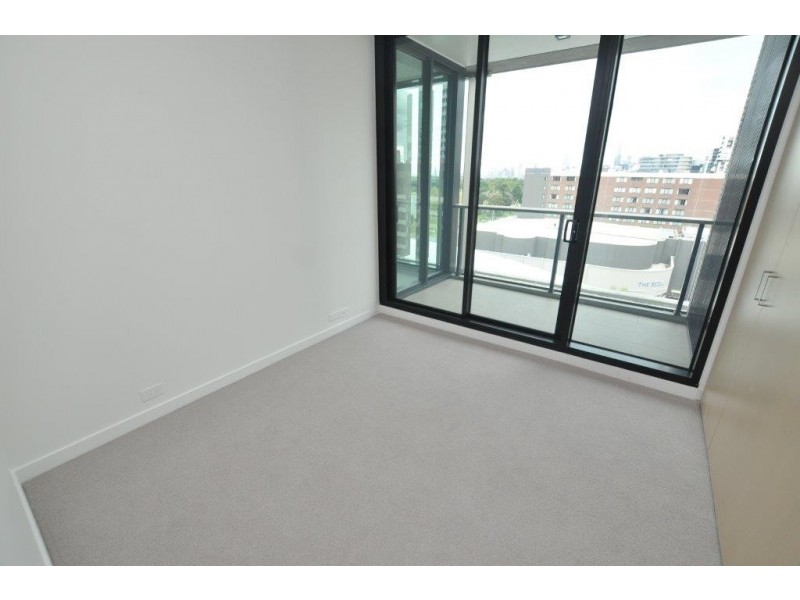 915/70 Queens Road, Melbourne VIC 3004