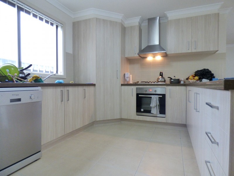 2 Gillian Place, Point Cook VIC 3030