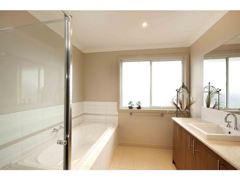 25 Cooinda Way, Point Cook VIC 3030