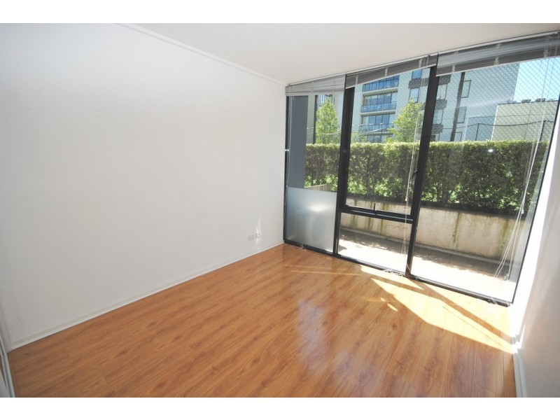 REF 24958/28 Bank Street, South Melbourne VIC 3205