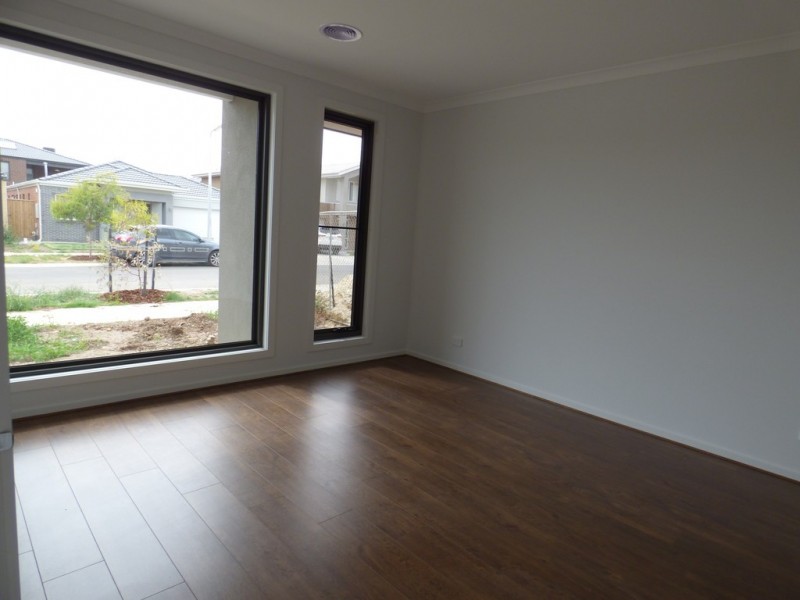 22 Halycon Street, Point Cook VIC 3030
