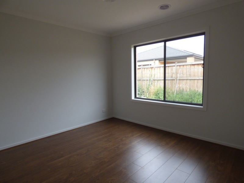 22 Halycon Street, Point Cook VIC 3030
