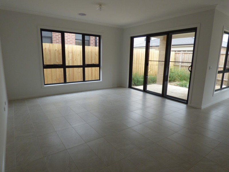 6 Littlecroft Street, Point Cook VIC 3030