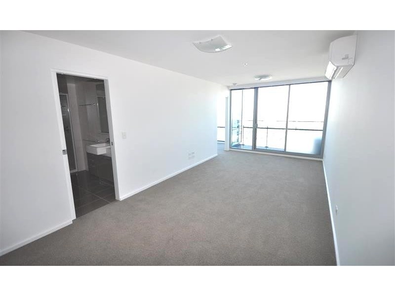 REF 24966/241 City Road, Southbank VIC 3006