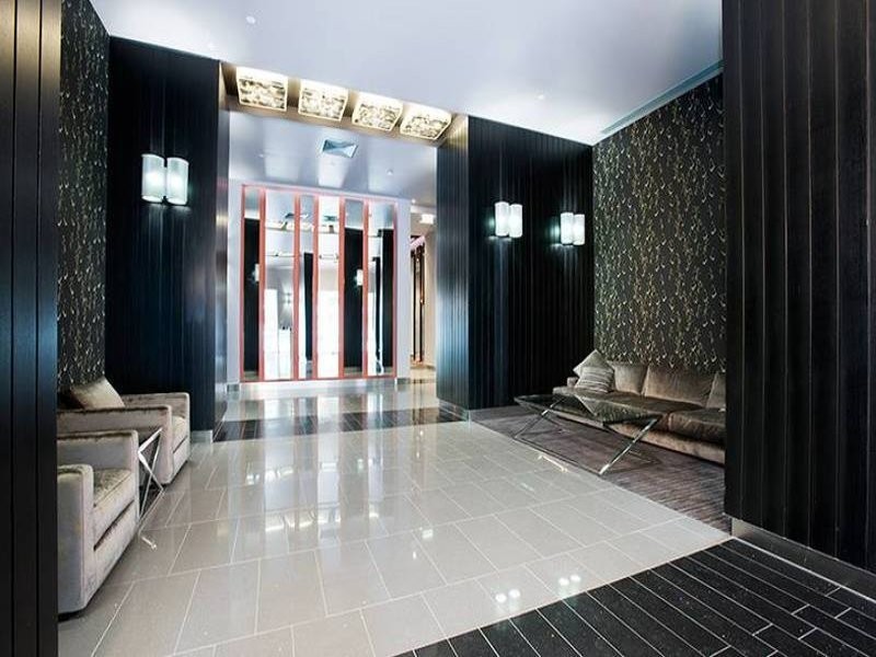 REF 21042/180 City Road, Southbank VIC 3006