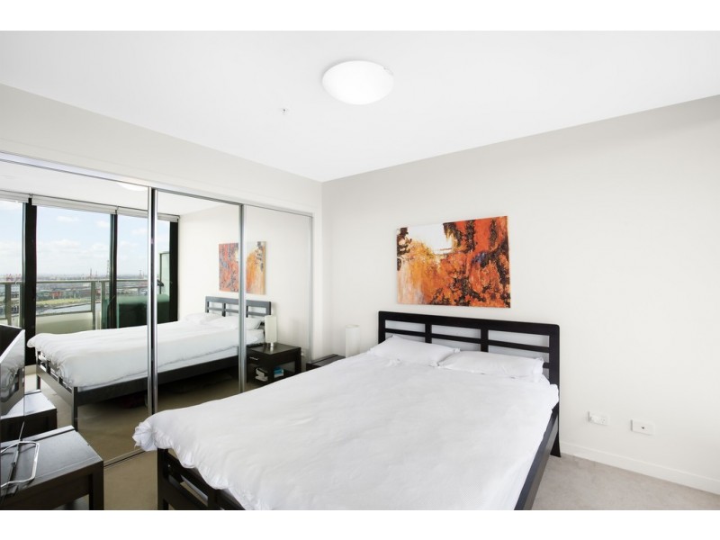 2508A/100 Harbour Esplanade, Docklands VIC 3008