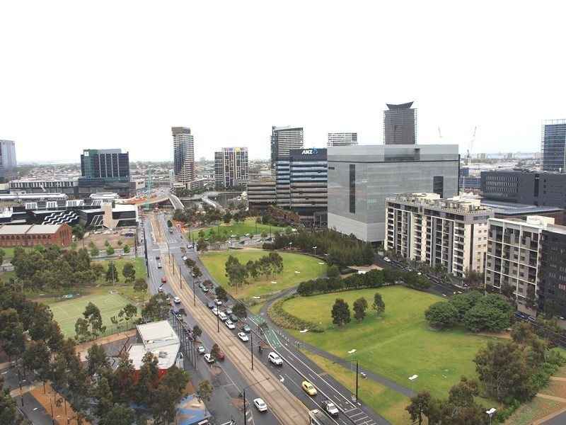 2007/100 Harbour Esplanade, Docklands VIC 3008