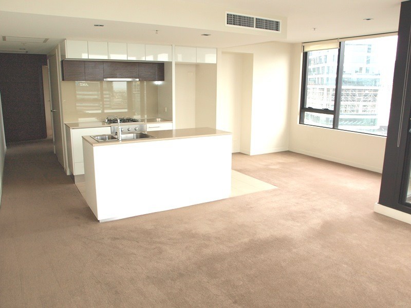 2007/100 Harbour Esplanade, Docklands VIC 3008