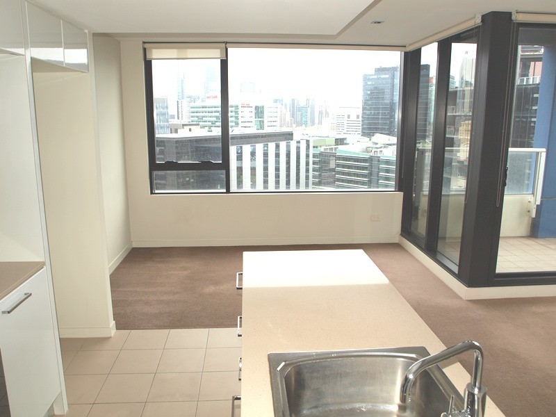 2007/100 Harbour Esplanade, Docklands VIC 3008