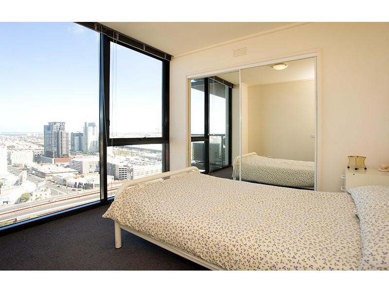 REF 12152/100 Kavanagh Street, Southbank VIC 3006