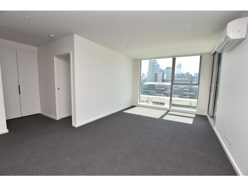 1005E/888 Collins Street, Docklands VIC 3008