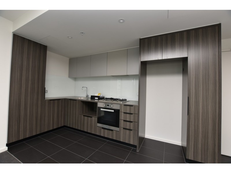 1005E/888 Collins Street, Docklands VIC 3008