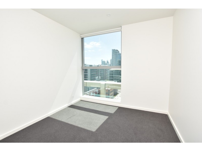 1005E/888 Collins Street, Docklands VIC 3008