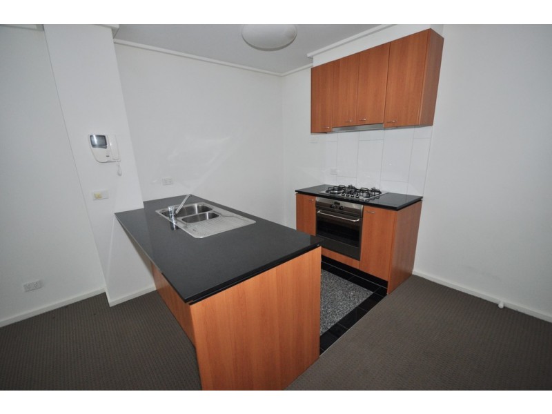 REF 12194/163 City Road, Southbank VIC 3006