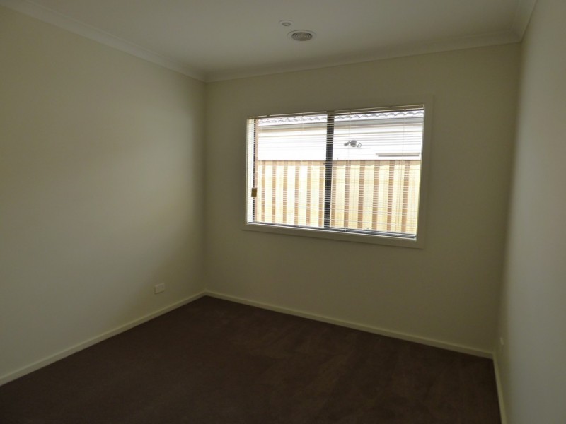 18 Wisdom Avenue, Truganina VIC 3029