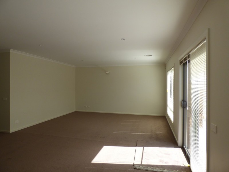 18 Wisdom Avenue, Truganina VIC 3029