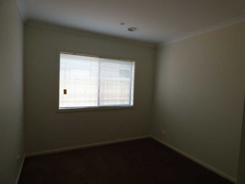 18 Wisdom Avenue, Truganina VIC 3029