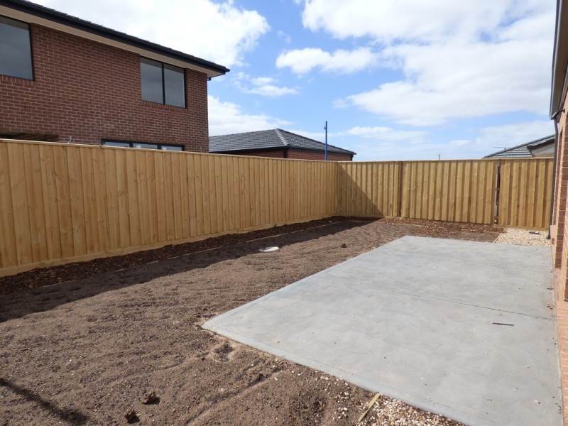 18 Wisdom Avenue, Truganina VIC 3029