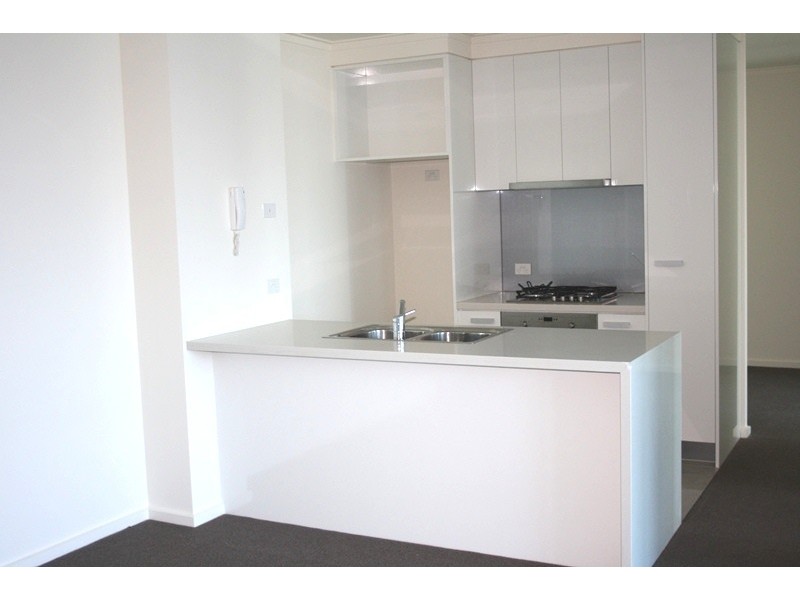 REF 12202/180 City Road, Southbank VIC 3006