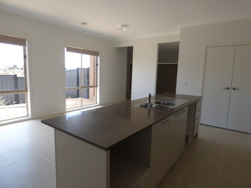 38 Lansdowne Parade, Truganina VIC 3029