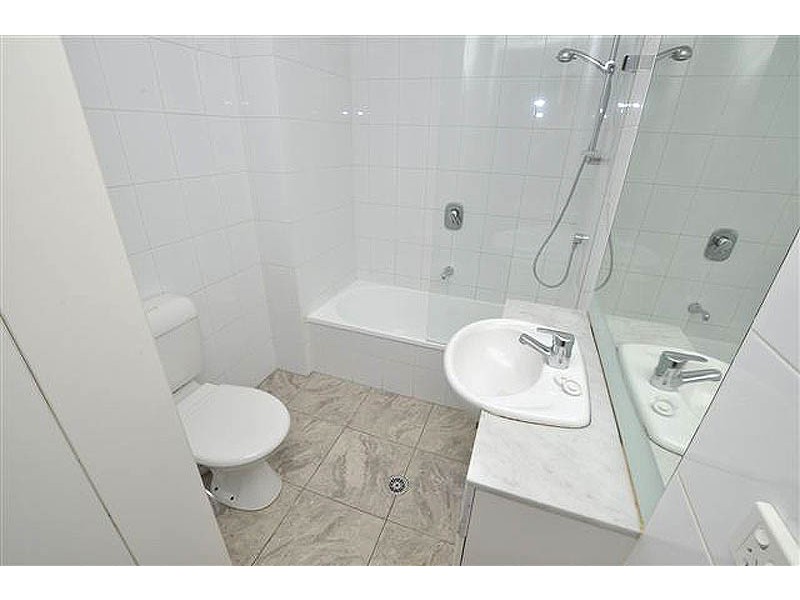 REF 12234/88 Kavanagh Street, Southbank VIC 3006