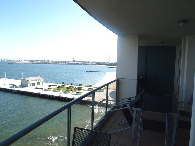 905/127 Beach Street, Port Melbourne VIC 3207