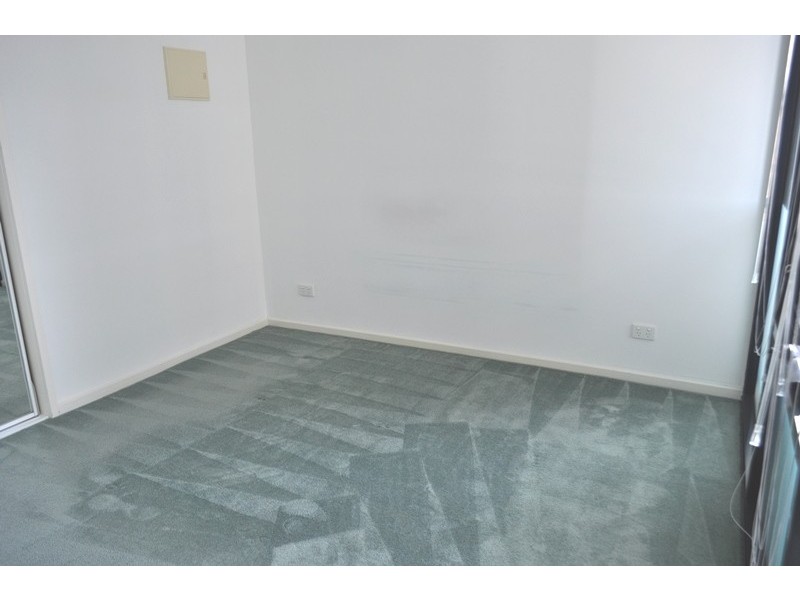 REF 12306/22 Kavanagh Street, Southbank VIC 3006