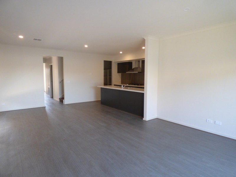 9 Chartwell Avenue, Truganina VIC 3029