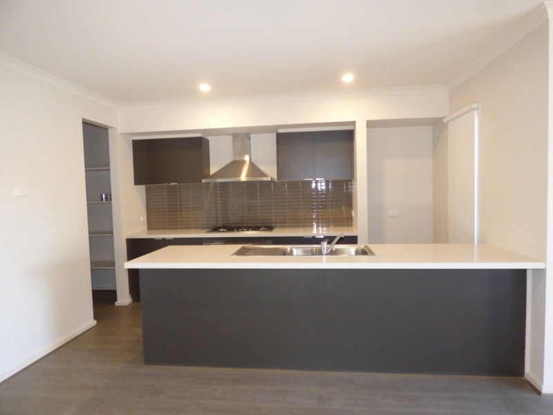 9 Chartwell Avenue, Truganina VIC 3029