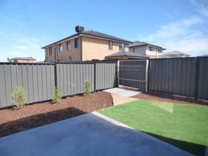 9 Chartwell Avenue, Truganina VIC 3029