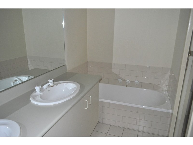 93 Field Street, Clifton Hill VIC 3068