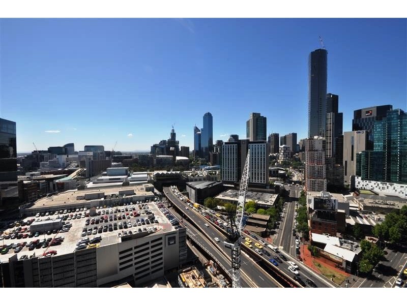 REF 01033/241 City Road, Southbank VIC 3006